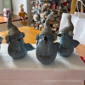 VALERIE PARR HILL CHRISTMAS BIRDS